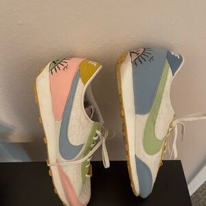 Nike Daybreak SE Sun Club Worn Blue Women's